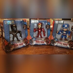 3 - NIB - Marvel Die Cast Metal figures.  Ironman, Captain America & Black Panth